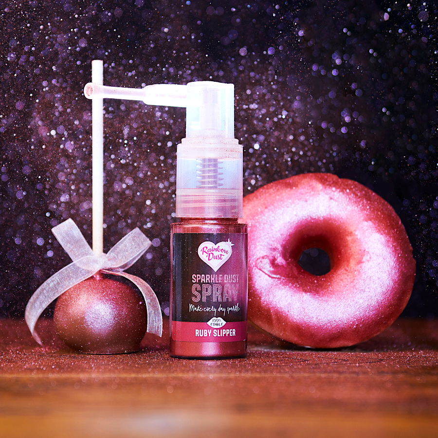 Spray Brillante Rainbow Dust - Ruby Slipper / Rubi (10 G) 4 Spray Brillante Rainbow Dust - Ruby Slipper / Rubi (10 G) - Imagen 4