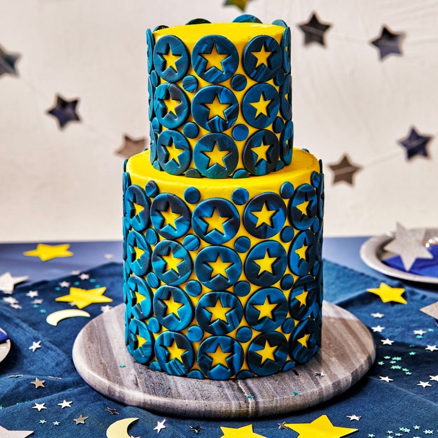Fondant Funcakes - Amarillo Electrico 250 G 2 Fondant Funcakes - Amarillo Electrico 250 G - Imagen 2