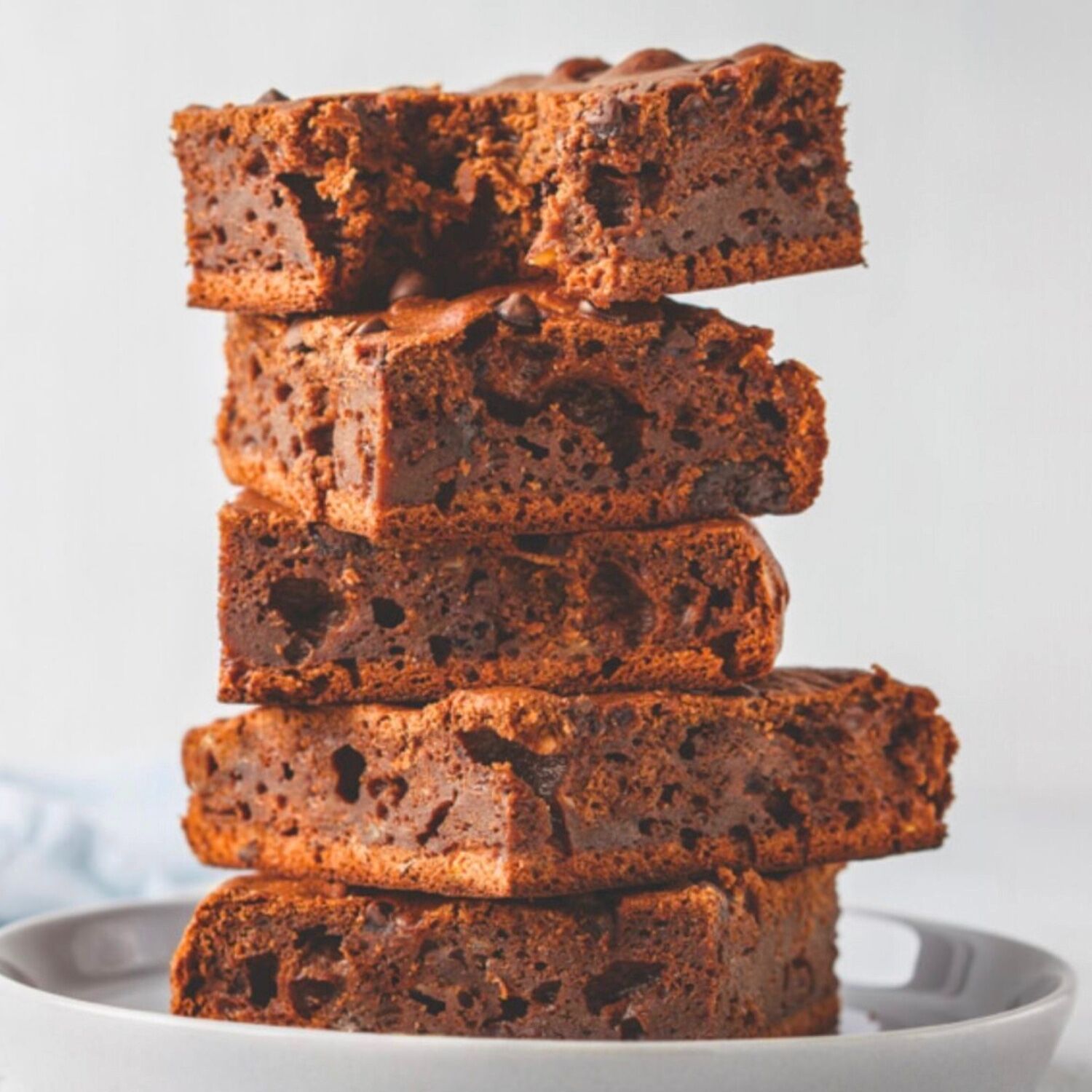 PREPARADO PARA BROWNIE DE CHOCOLATE FUDGE (415 G) - BETTY CROCKER 2 PREPARADO PARA BROWNIE DE CHOCOLATE FUDGE (415 G) - BETTY CROCKER - Imagen 2